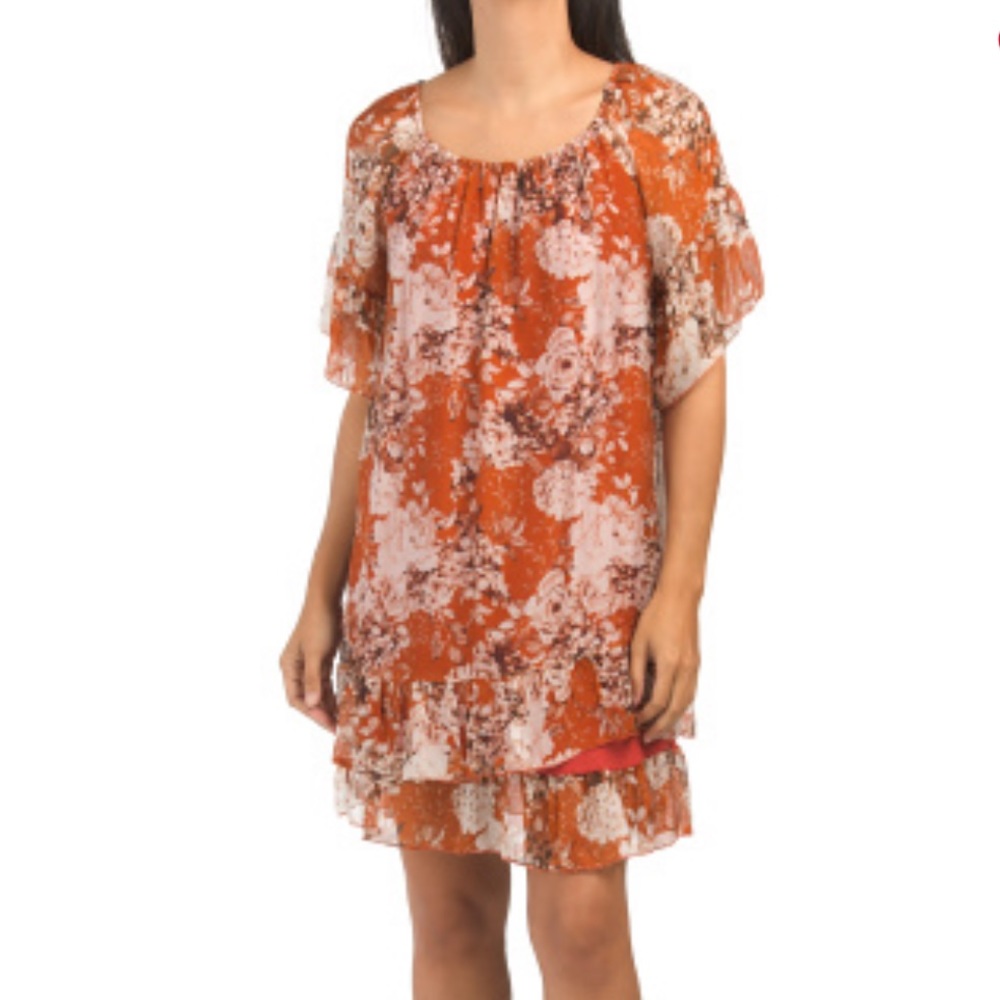 Floral tiered shift dress